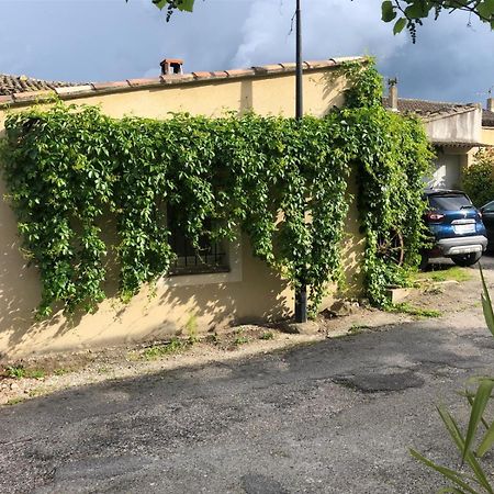 Parenthese Caumontoise . Caumont-sur-Durance Exterior foto